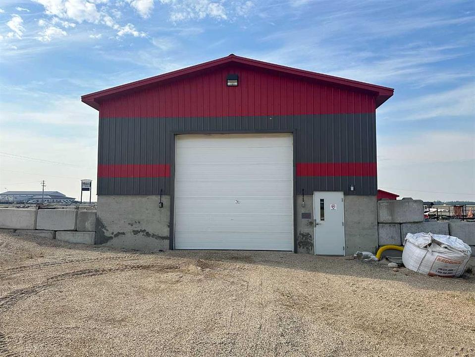 721072 Range Road 53, Clairmont, AB