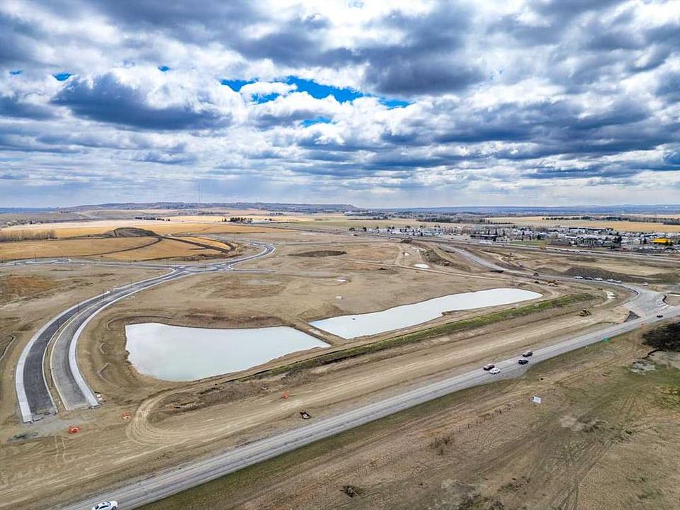 33066 Township Road 250, Calgary, AB