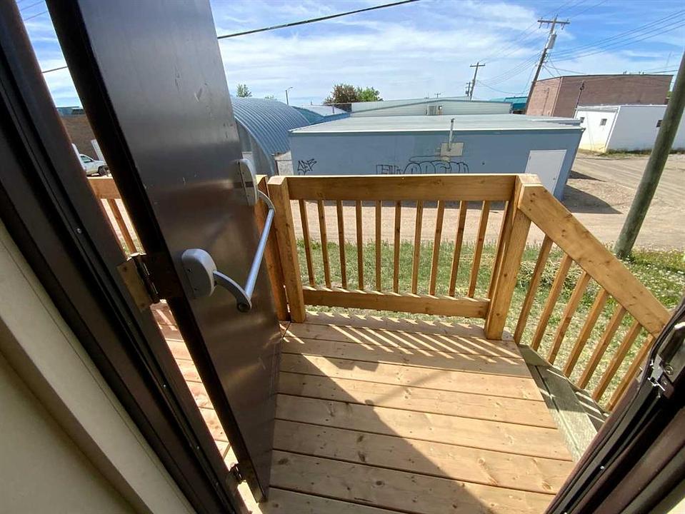 4th Avenue East, Three Hills, AB