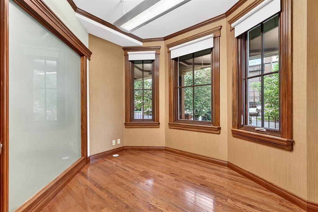 1215 14 Avenue Southwest, Calgary, AB