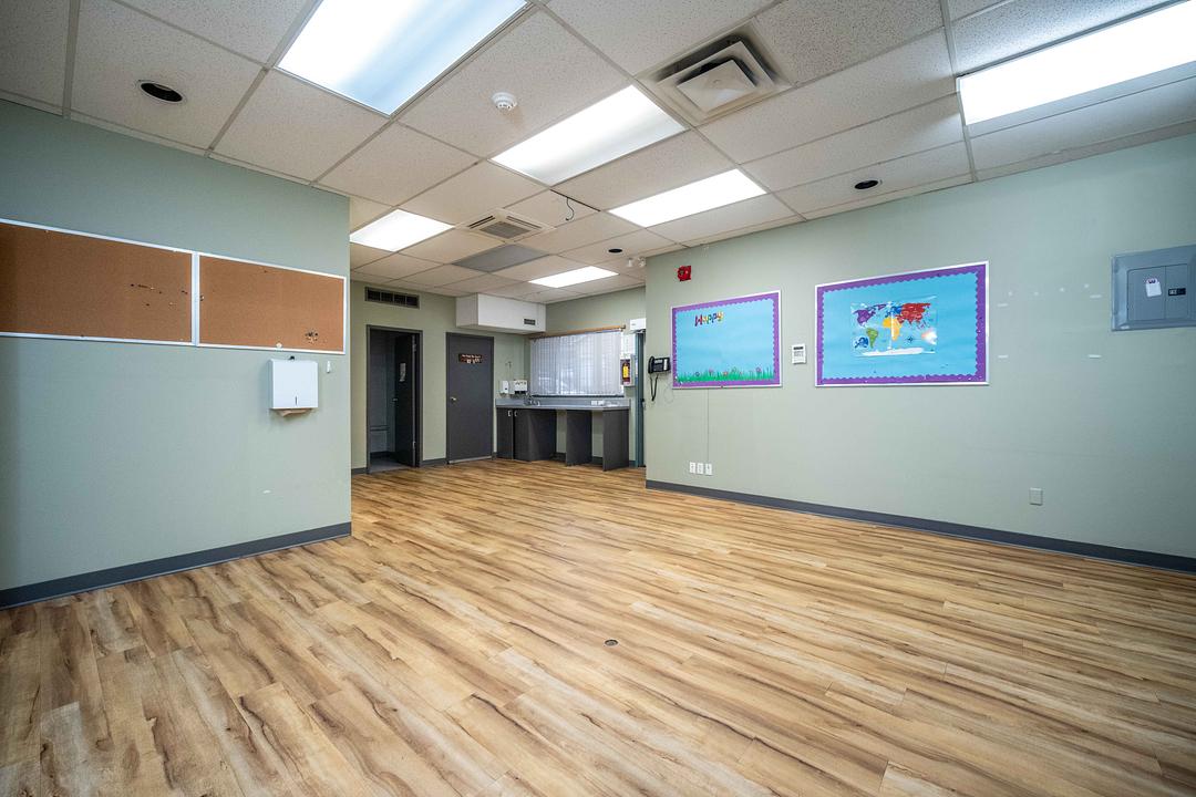 7009-7011 - 7009 Kingsway, Burnaby, BC