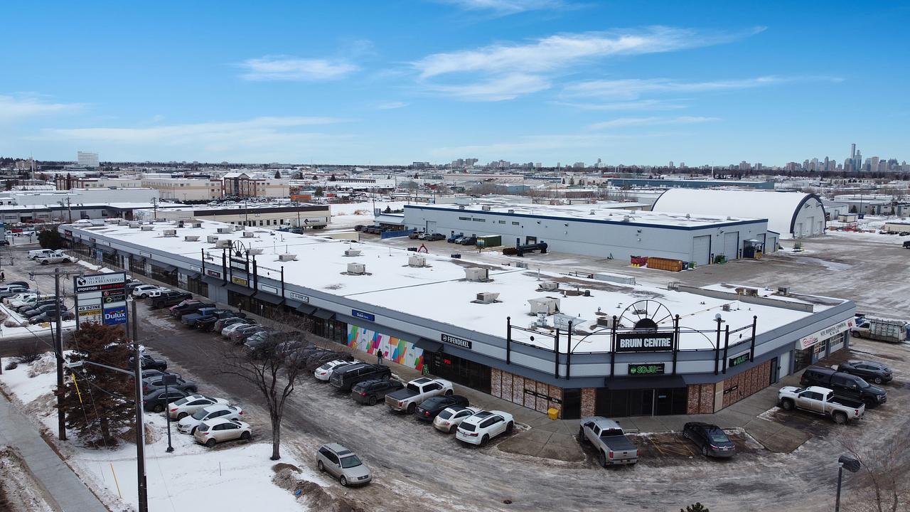 9122 51 Ave NW, Edmonton, AB