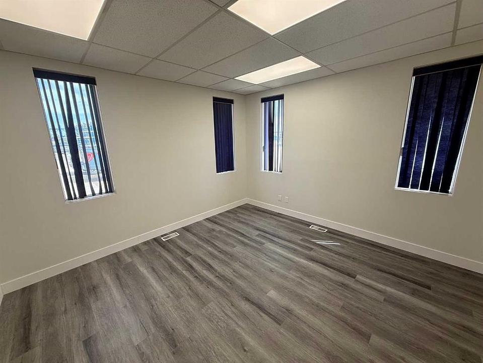 170 - 8319 Chiles Industrial Avenue, Red Deer, AB