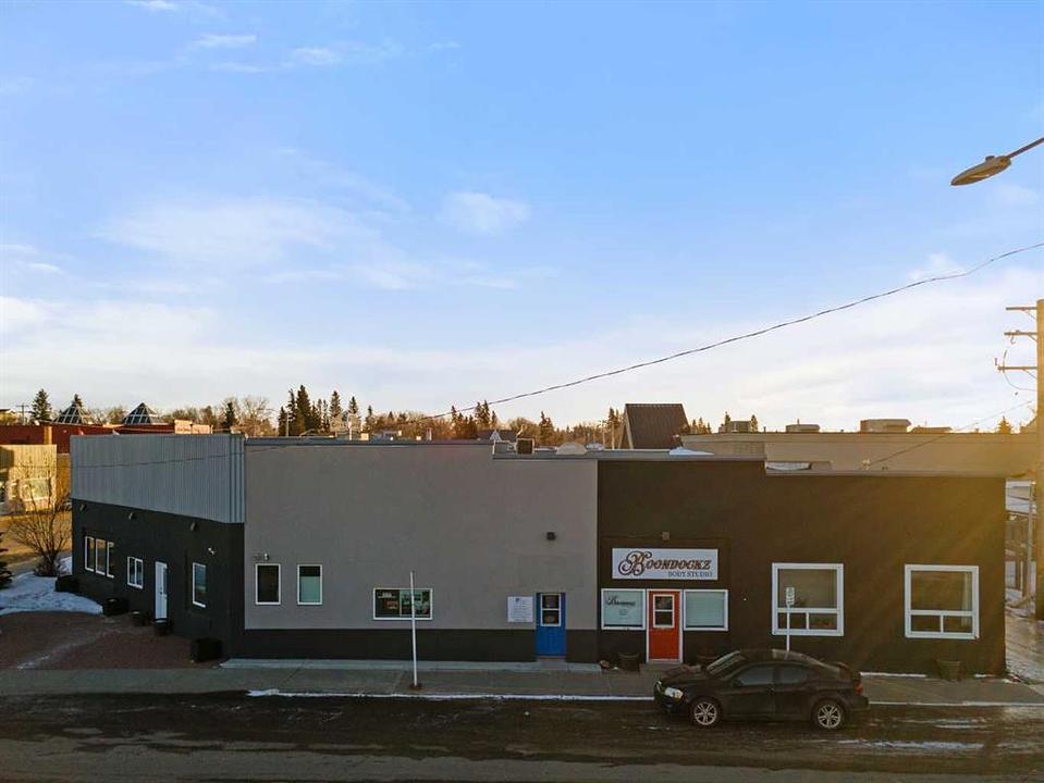 4803 50 Avenue, Camrose, AB