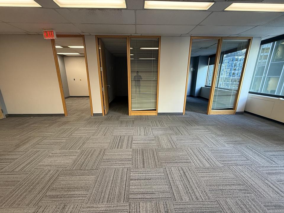 420 - 180 Dundas Street West, Toronto, ON