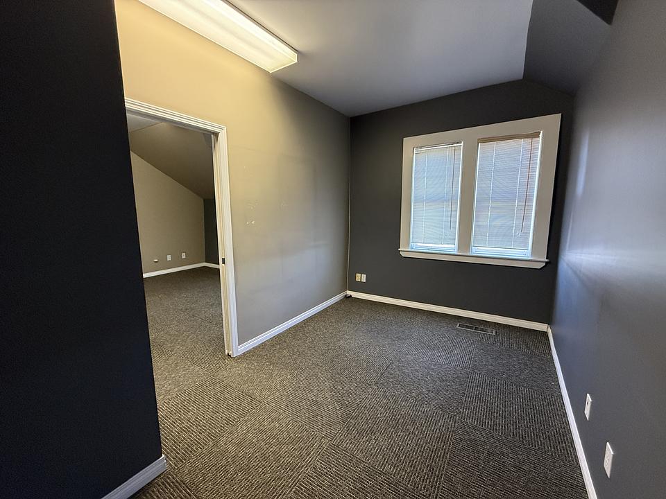 1 - 5000 51 Avenue, Red Deer, AB