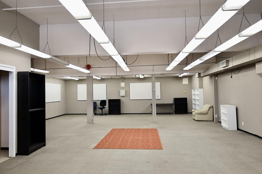 8324 Fraser St, Vancouver, BC