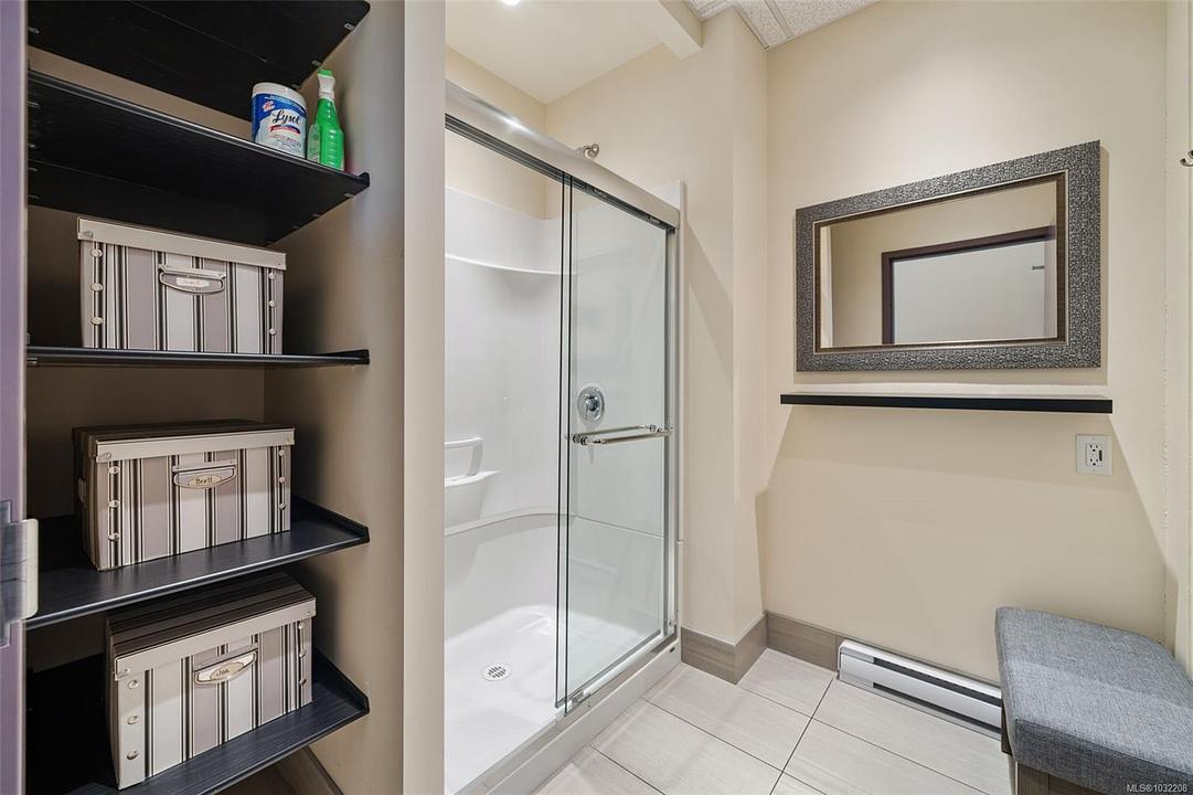 300-305 - 388 Harbour Road, Victoria, BC