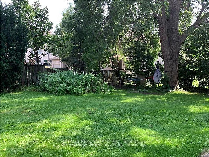 2348 Sovereign Street, Oakville, ON