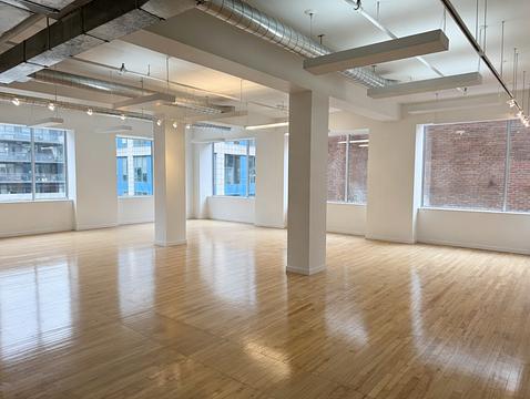 460 Richmond St W, Toronto, ON