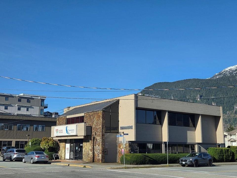 101 - 38085 2 Avenue, Squamish, BC
