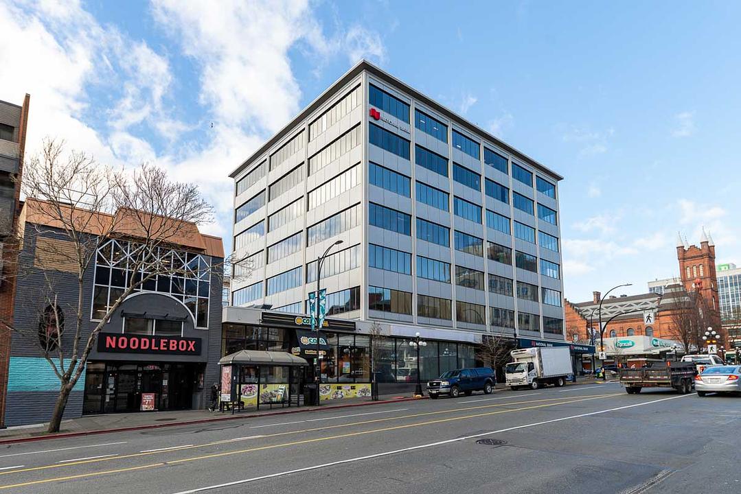 880 Douglas Street, Victoria, BC