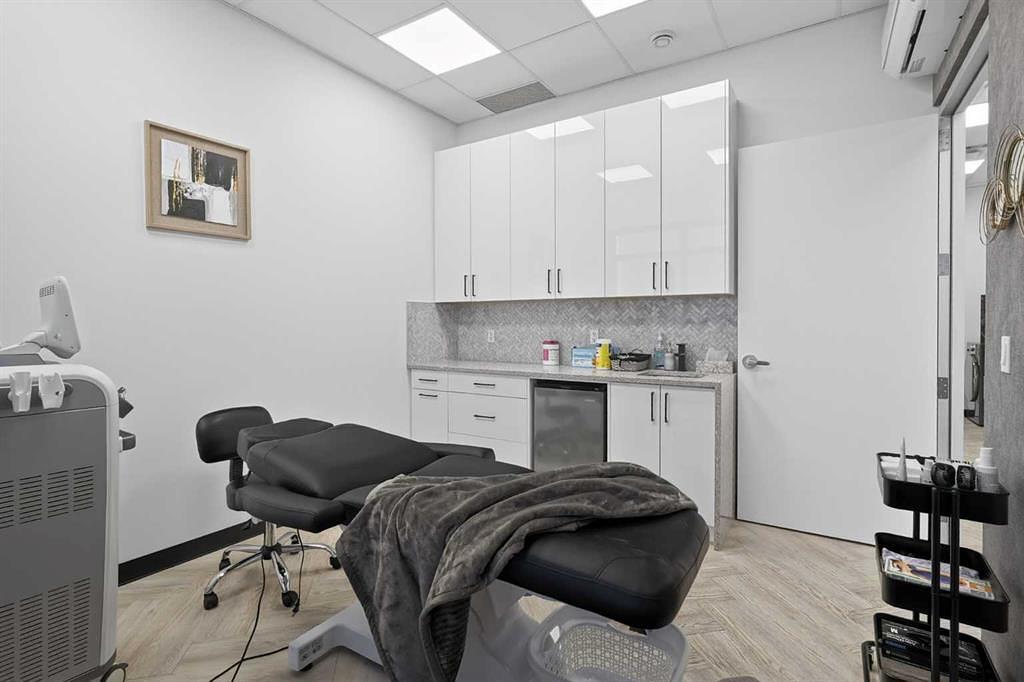 150 - 11808 24 Street Southwest, Calgary, AB