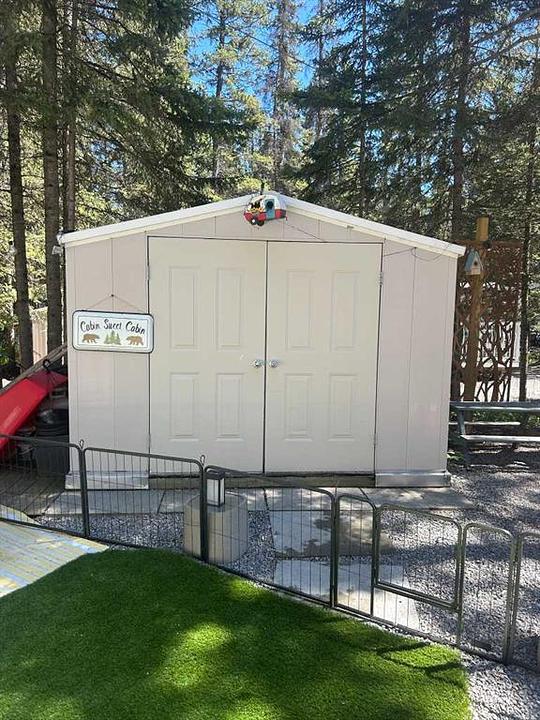 5 Timber Close - 5230 Alberta 27, Sundre, AB
