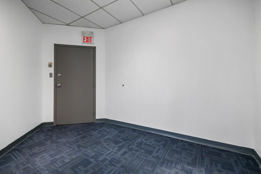 220 - 3016 19 Street Northeast, Calgary, AB