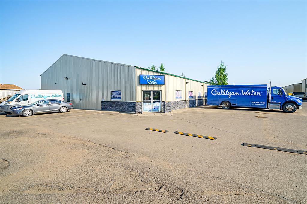 2711 50 Avenue, Lloydminster, SK