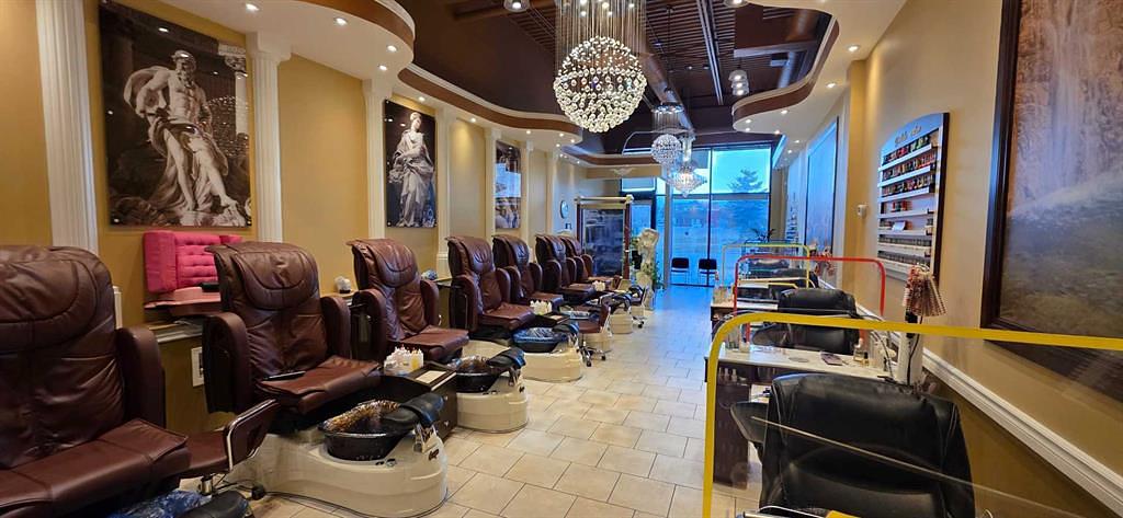 4 - 999 Macleod Trail Southeast, Calgary, AB