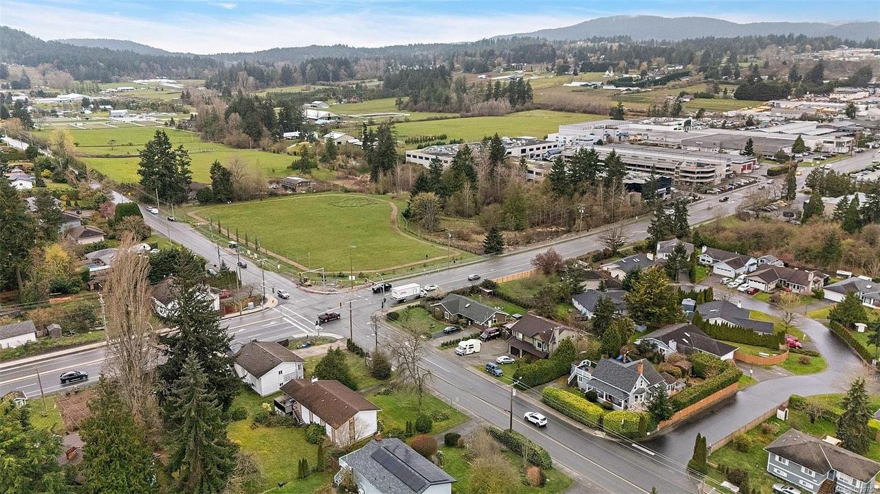 6753 Central Saanich Road, Victoria, BC