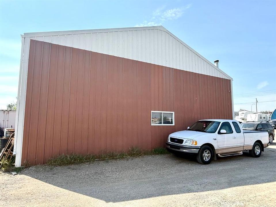 2018 19 Avenue, Nanton, AB