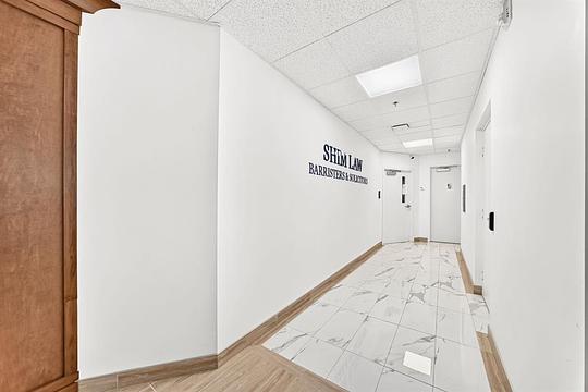 634 6 Avenue Southwest, Calgary, AB
