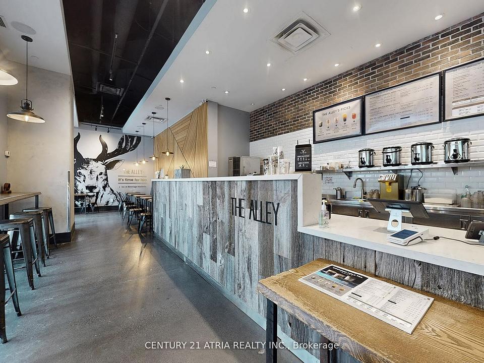 1 - 382 Yonge Street, Toronto, ON