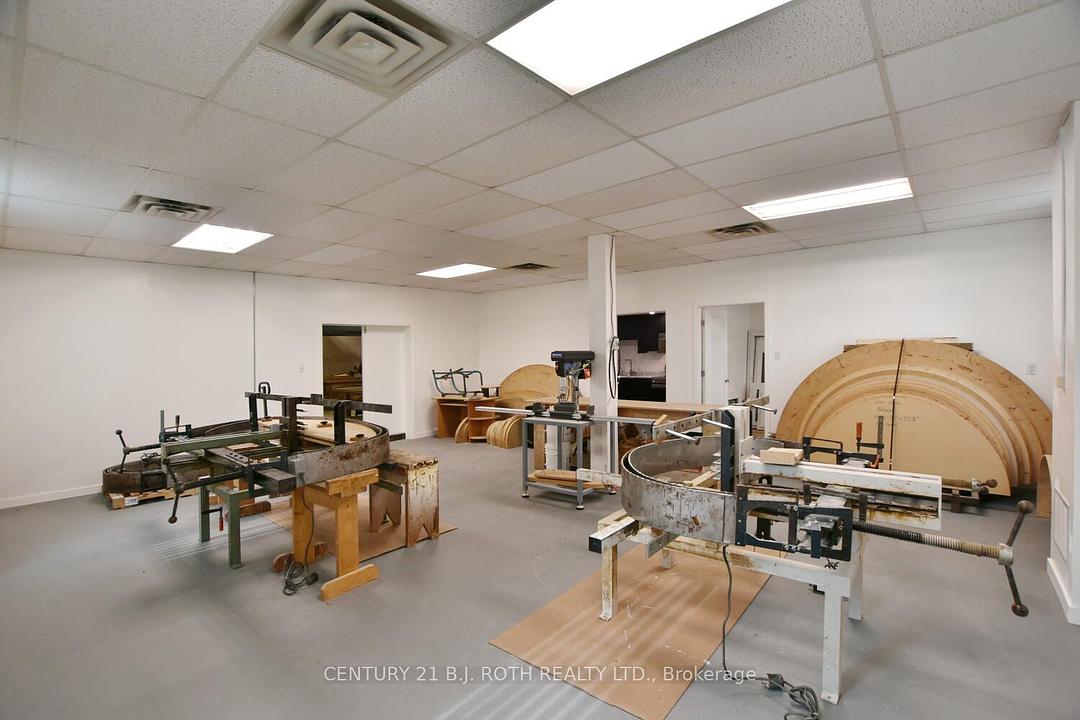 240 9th Avenue East, Owen Sound, ON