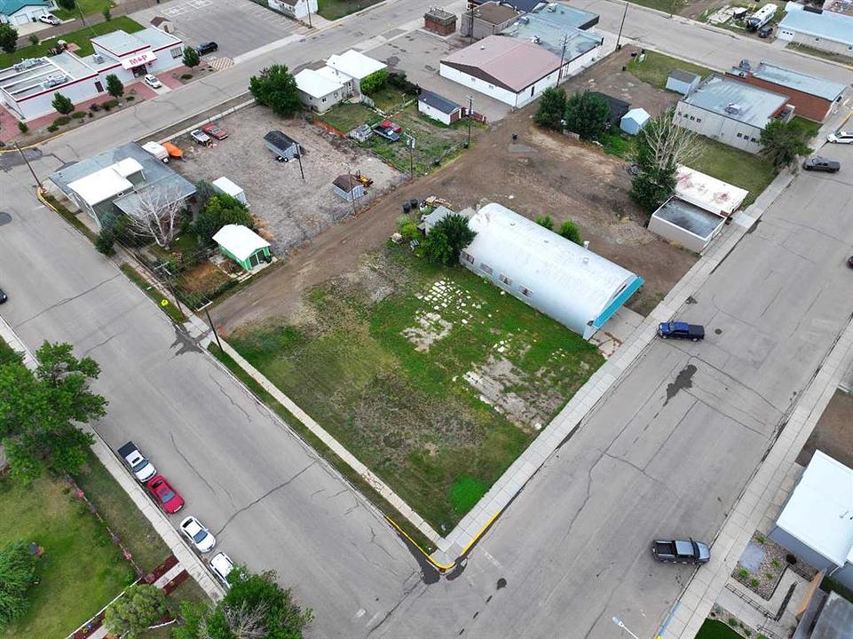 520 2 Avenue North, Vauxhall, AB