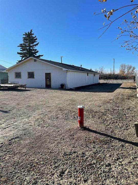228 Centre Street North, Langdon, AB