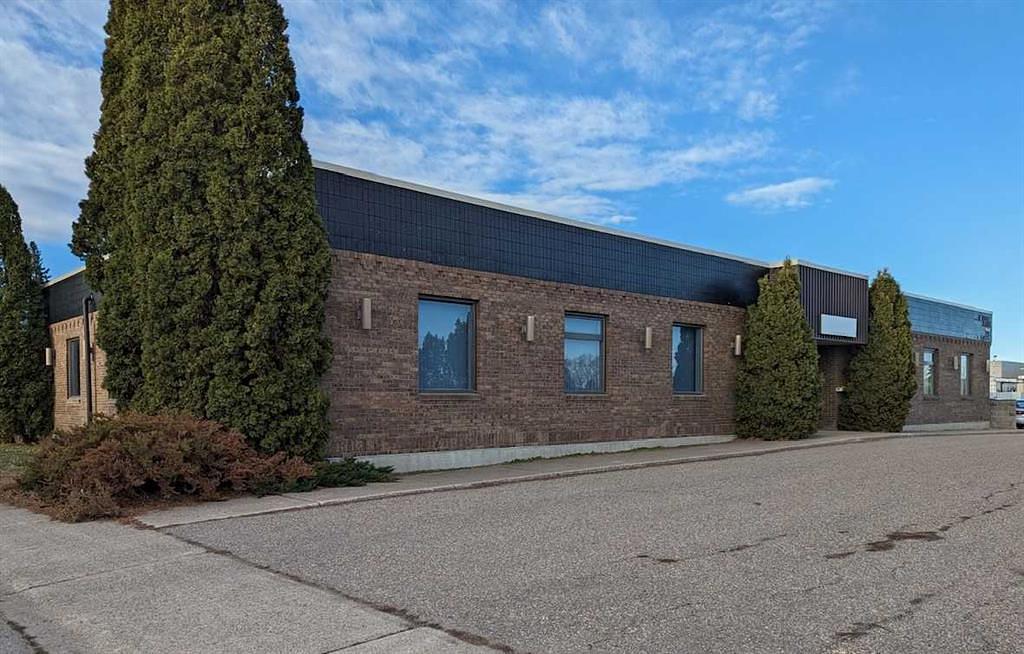 2105 20th Avenue, Coaldale, AB