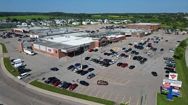 1221 Boulevard Marcotte, Roberval, QC