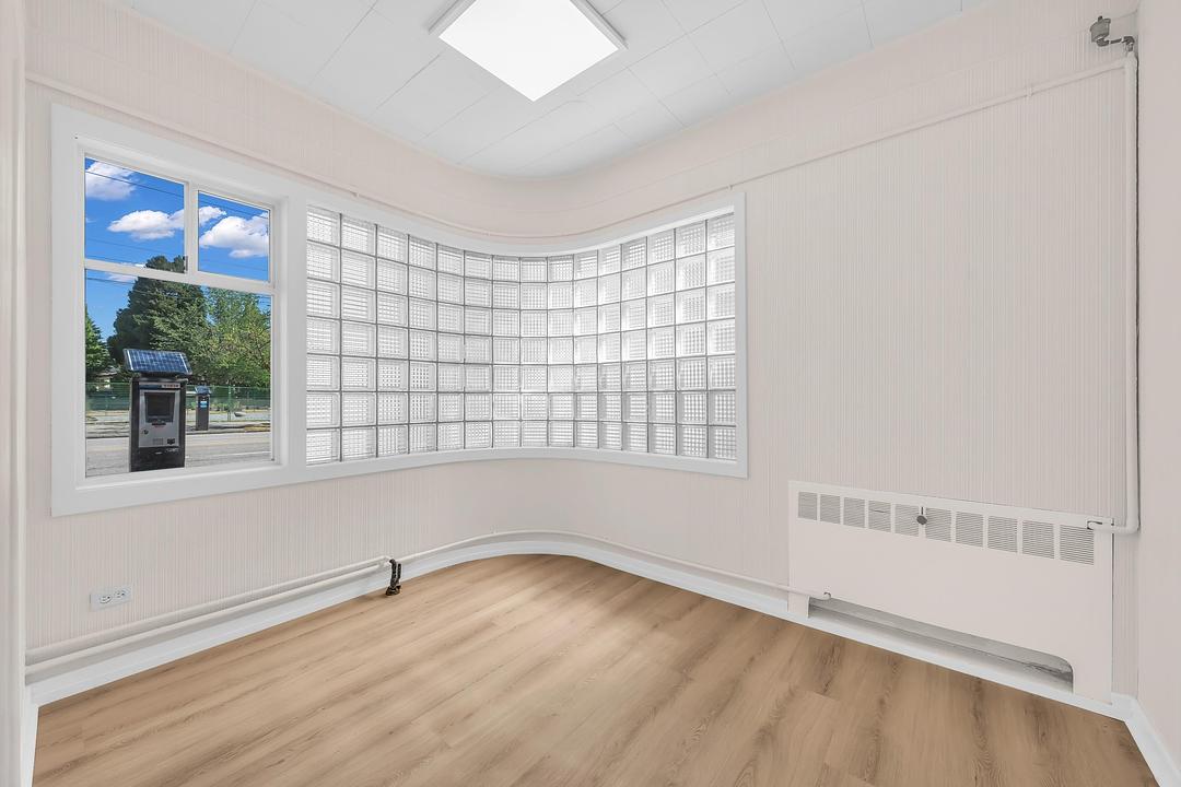 4570 West 10th Avenue, Vancouver, BC