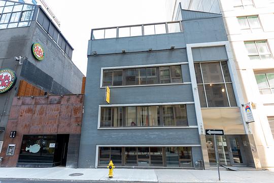 220 Richmond Street West, Toronto, ON