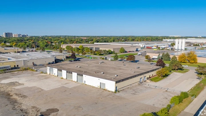 1 - 1075 Clark Boulevard, Brampton, ON