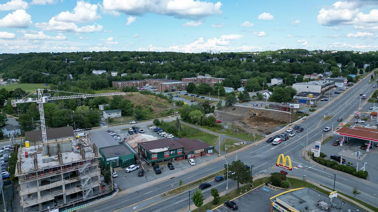143 Main Street, Dartmouth, NS