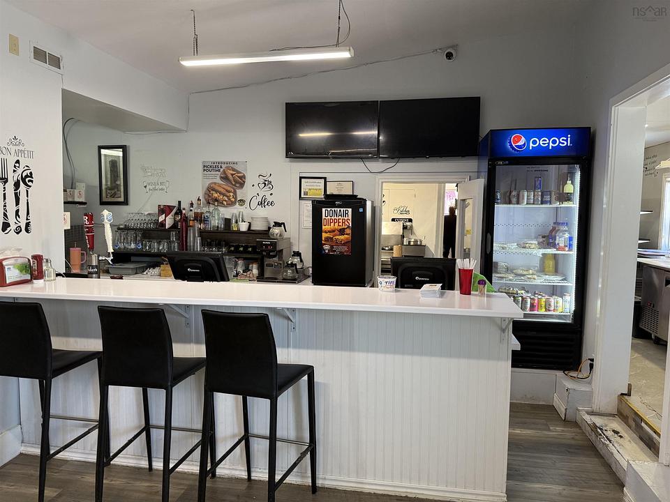 8890 Nova Scotia 6, West Pugwash, NS