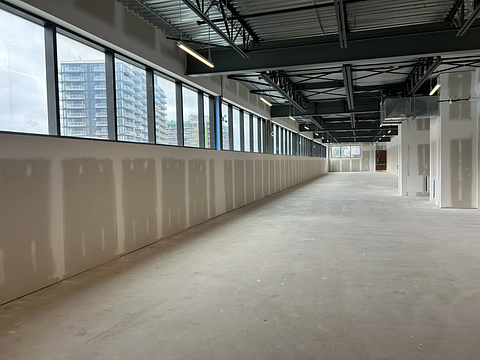 175 Lakeshore Road West, Mississauga, ON