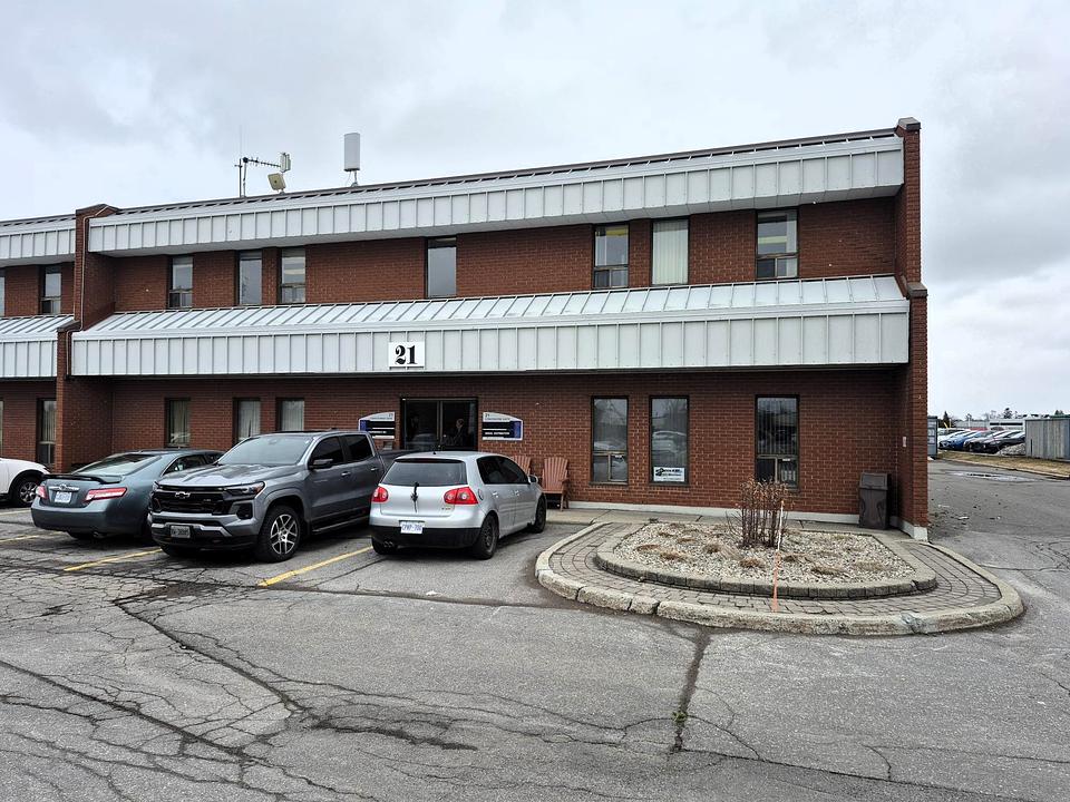 10 - 21 Concourse Gate, Ottawa, ON