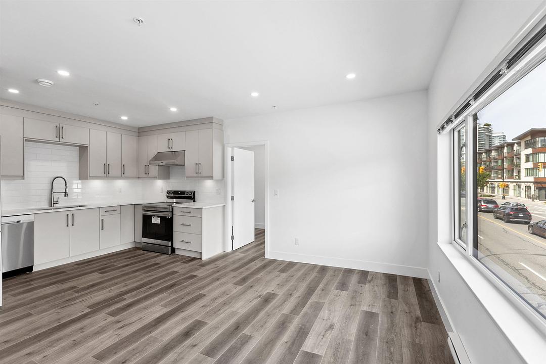 1635 Marine Drive, North Vancouver, BC