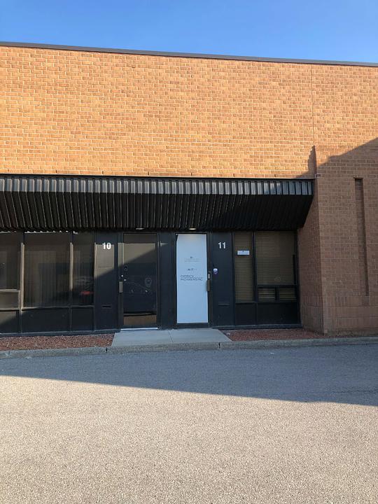 11 - 10 Falconer Drive, Mississauga, ON