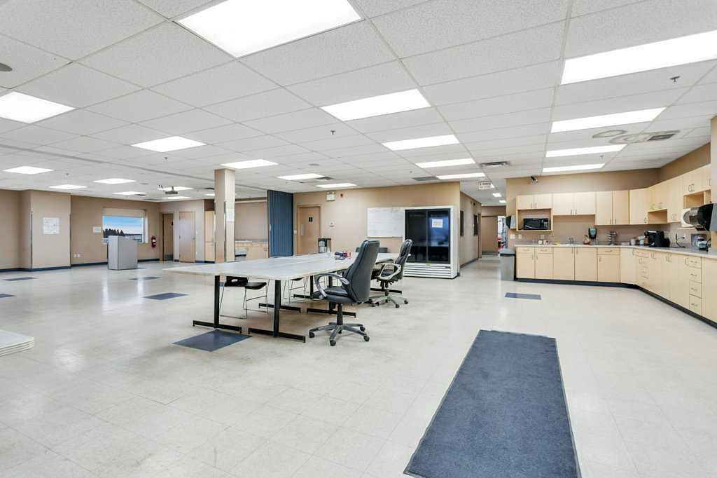 22 Mckenzie Drive, Red Deer County, AB