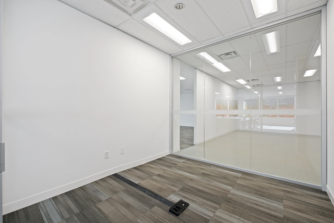 200 - 6775 Financial Drive, Mississauga, ON