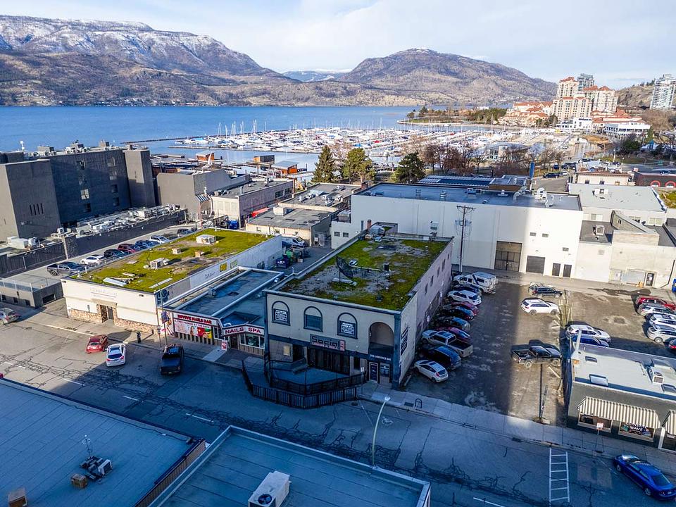 242 Lawrence Avenue, Kelowna, BC