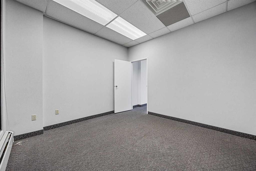 204 - 4603 Varsity Drive Northwest, Calgary, AB