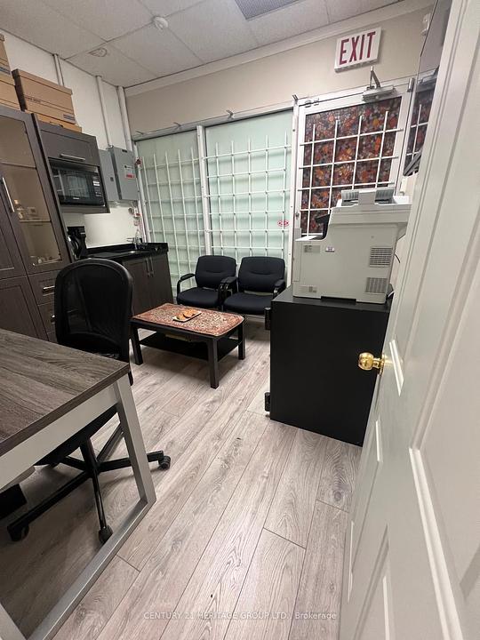 B23 - 7378 Yonge Street, Vaughan, ON