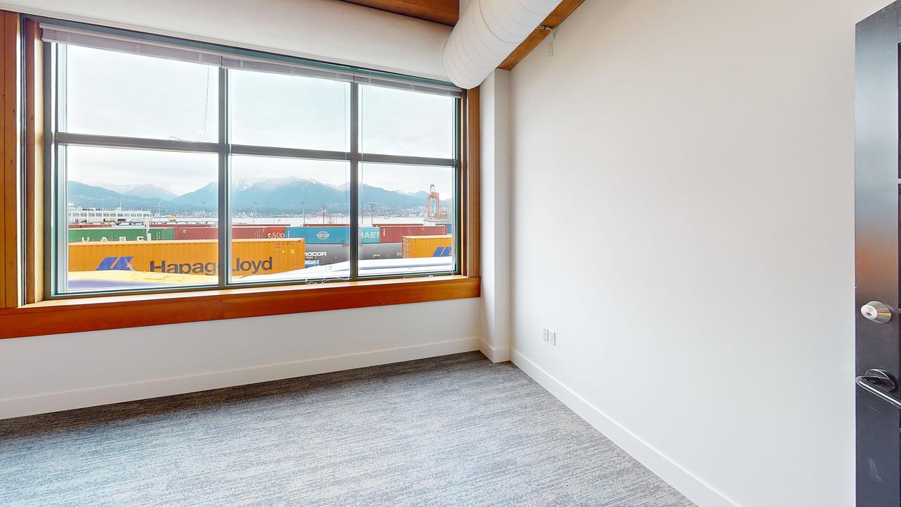 210 - 111 Water St, Vancouver, BC