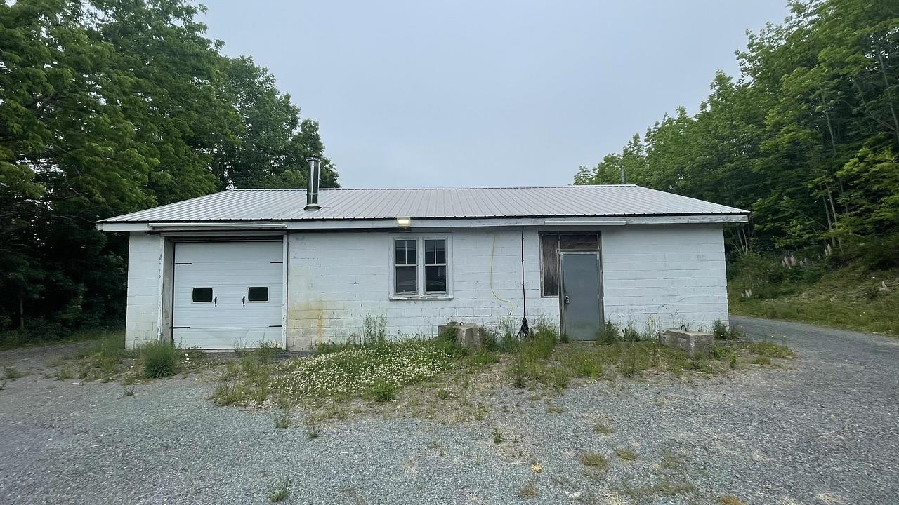 4398 Nova Scotia Trunk 1, Weymouth, NS