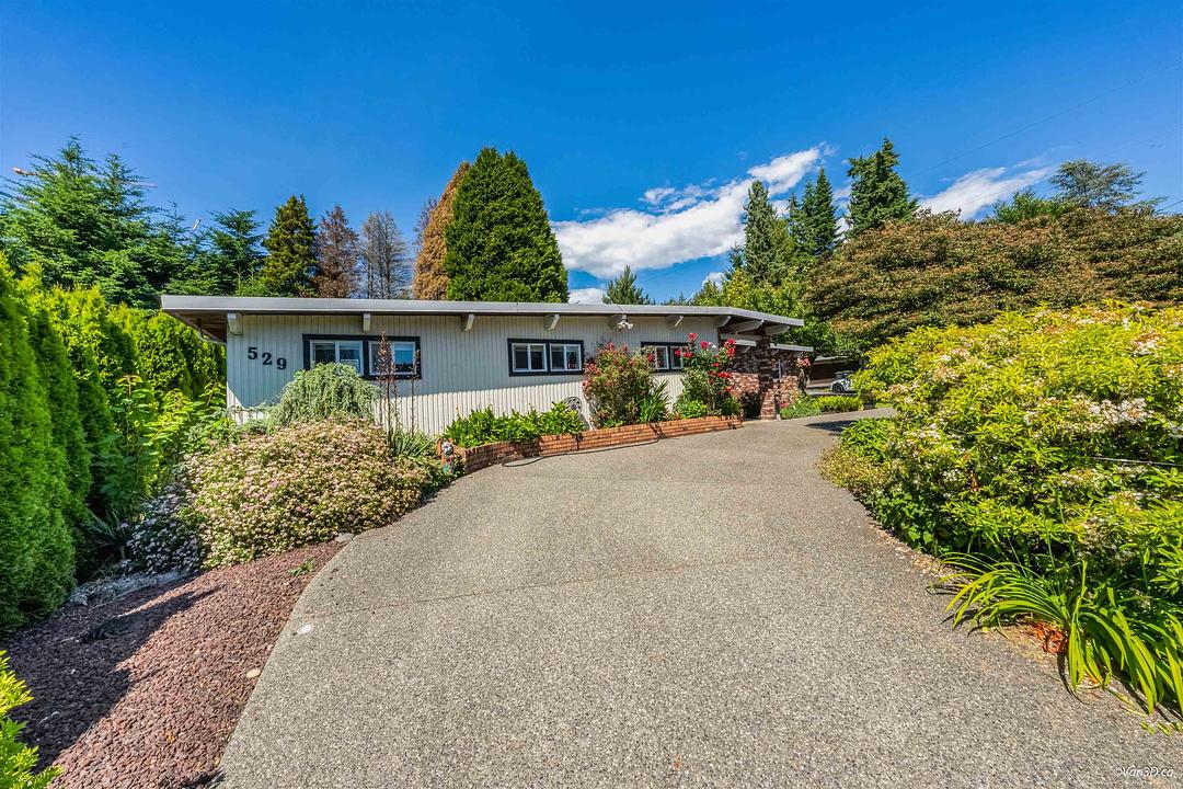 529 Appian Way, Coquitlam, BC