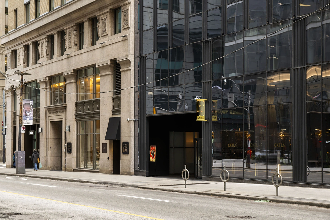 509 - 330 Bay Street, Toronto, ON