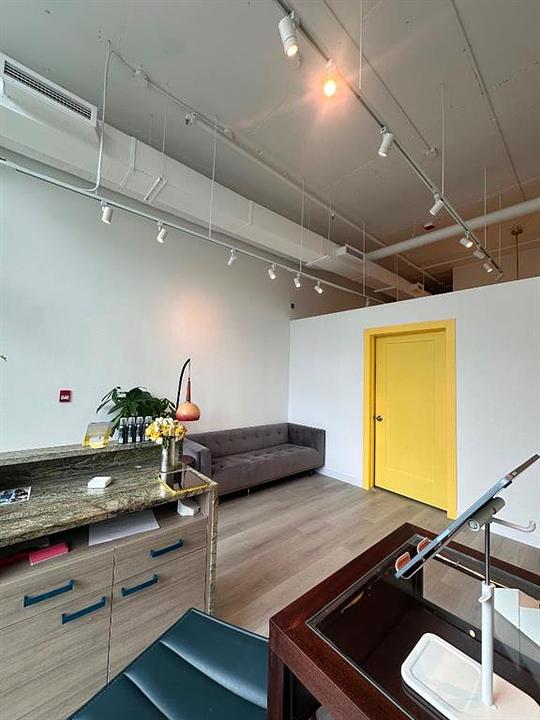 4535 Bowness Road Northwest, Calgary, AB