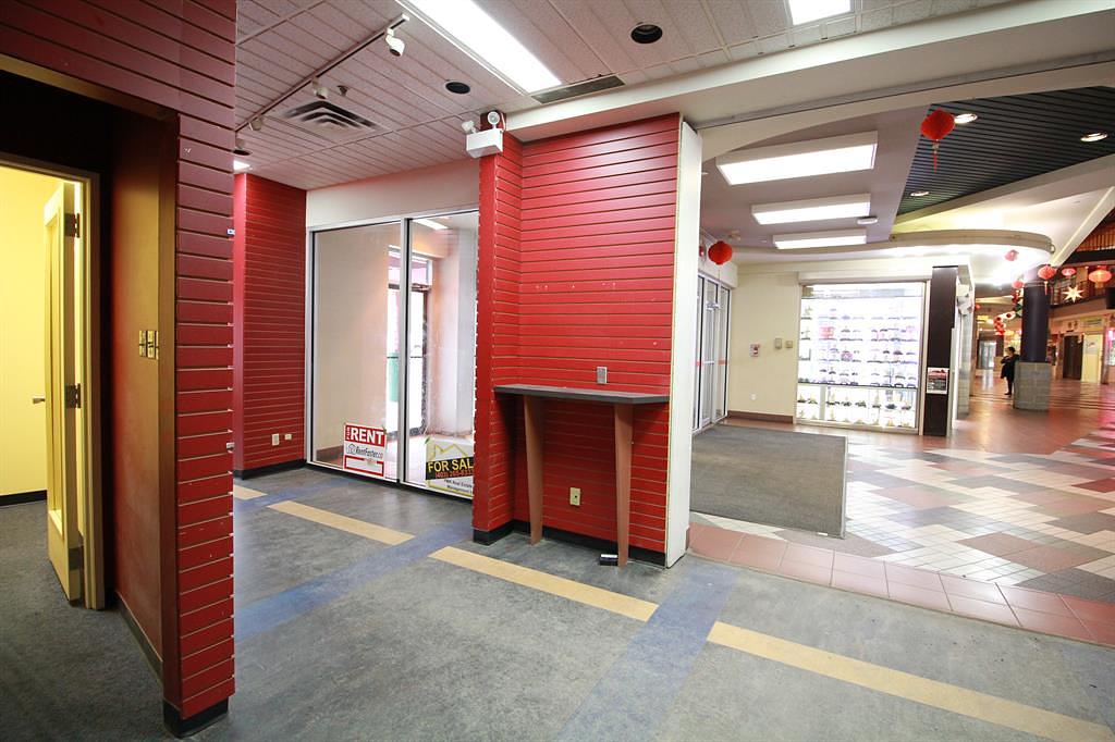 147 - 328 Centre Street South, Calgary, AB